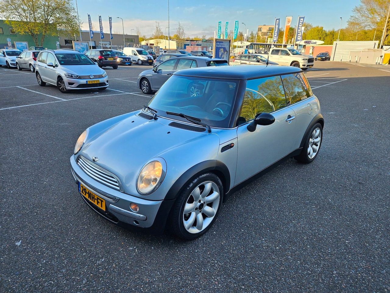 MINI Cooper - Mini 1.6 NIEUWE APK - AutoWereld.nl