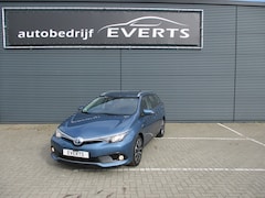 Toyota Auris Touring Sports - 1.8 Hybrid Aspiration dealer onderhouden zeer nette en zeer complete auto nu scherpe meene