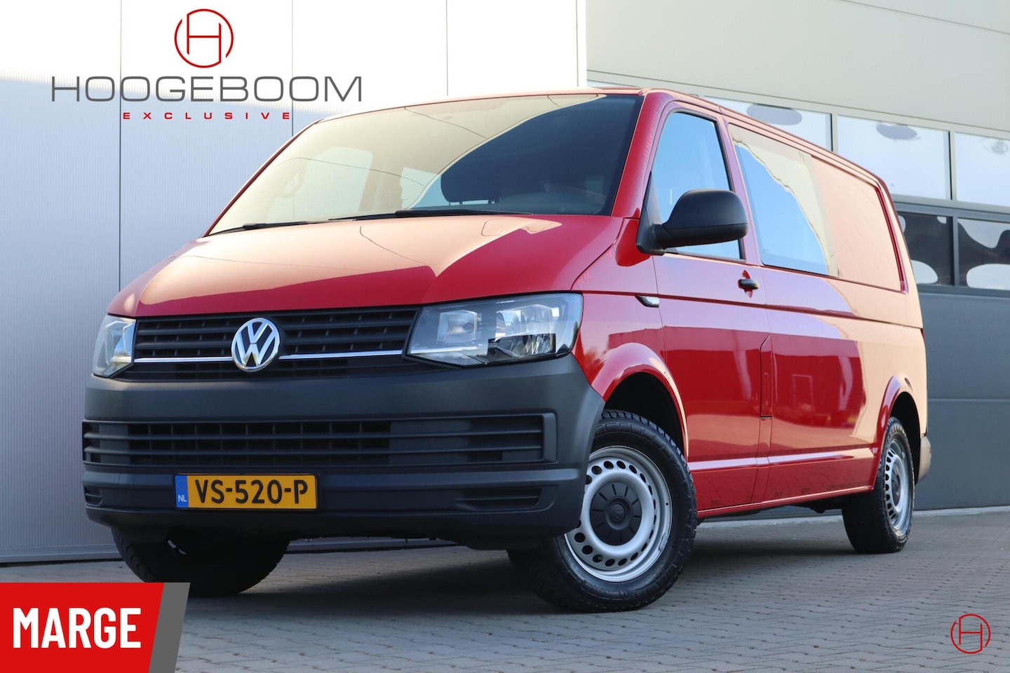 Volkswagen Transporter - 2.0 TDI L2H1 Dubbele cabine / Airco / Trekhaak - AutoWereld.nl