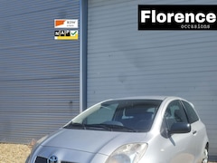 Toyota Yaris - 1.0 VVTi