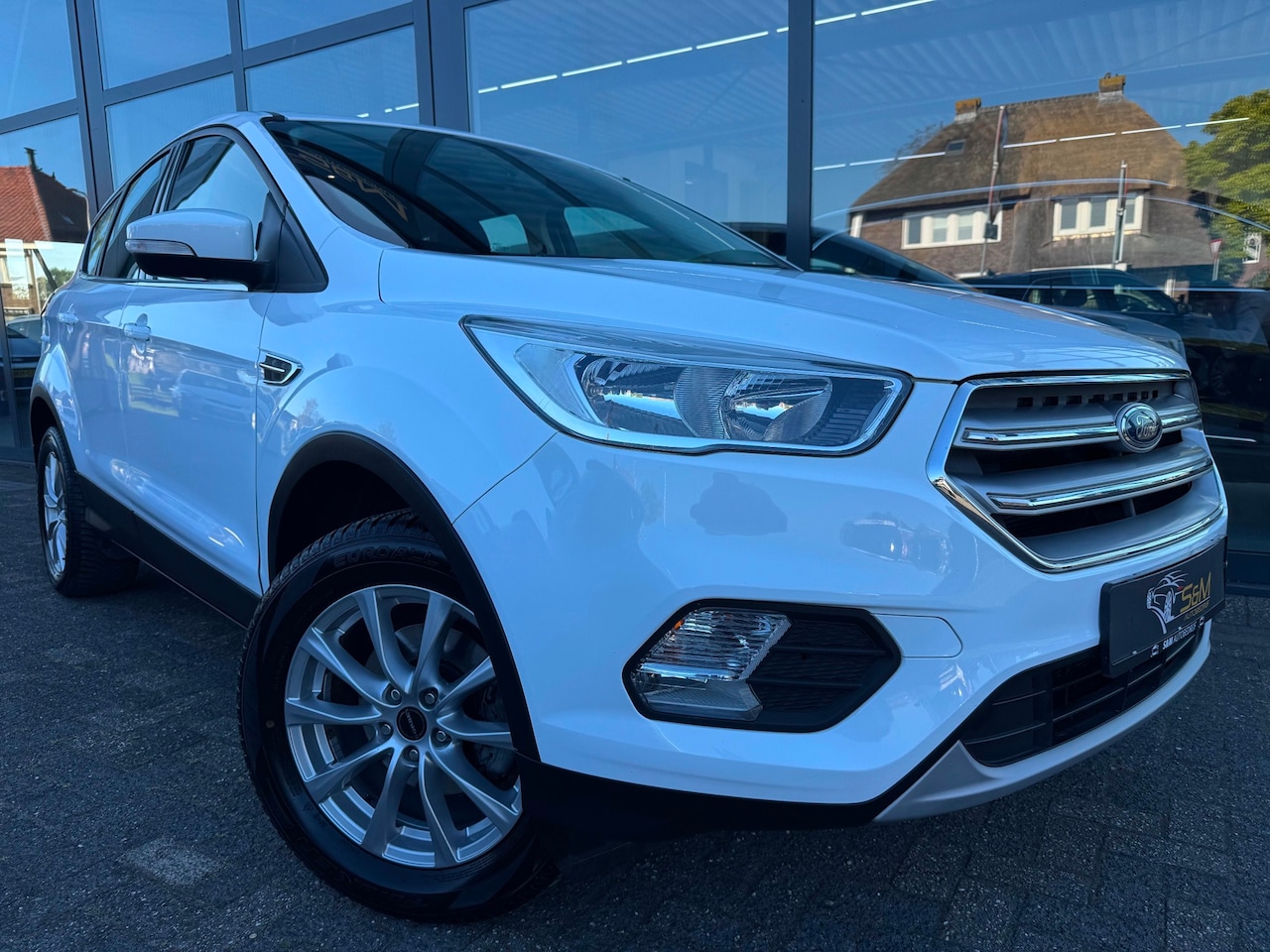 Ford Kuga - 1.5 EcoBoost Trend Essential 1.5 EcoBoost Trend Essential - AutoWereld.nl