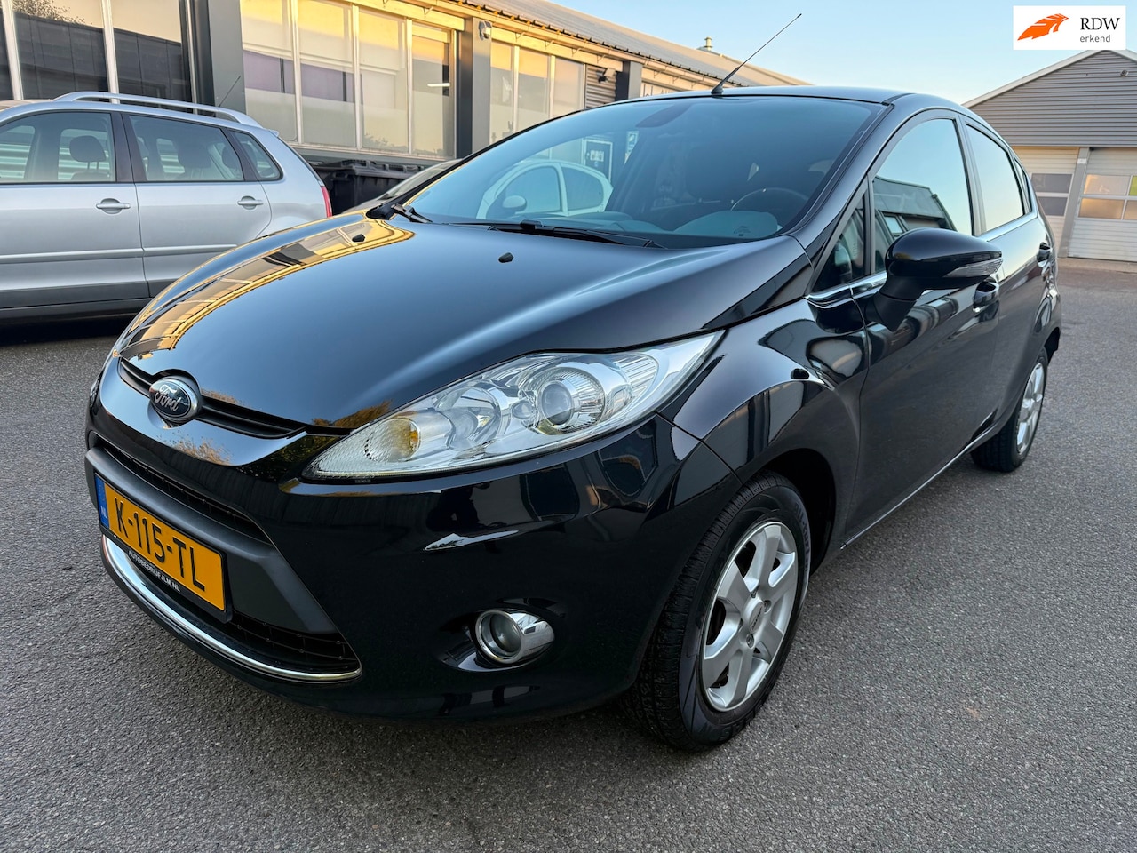 Ford Fiesta - 1.4 Titanium Cilma 5Deurs 124336 KM - AutoWereld.nl