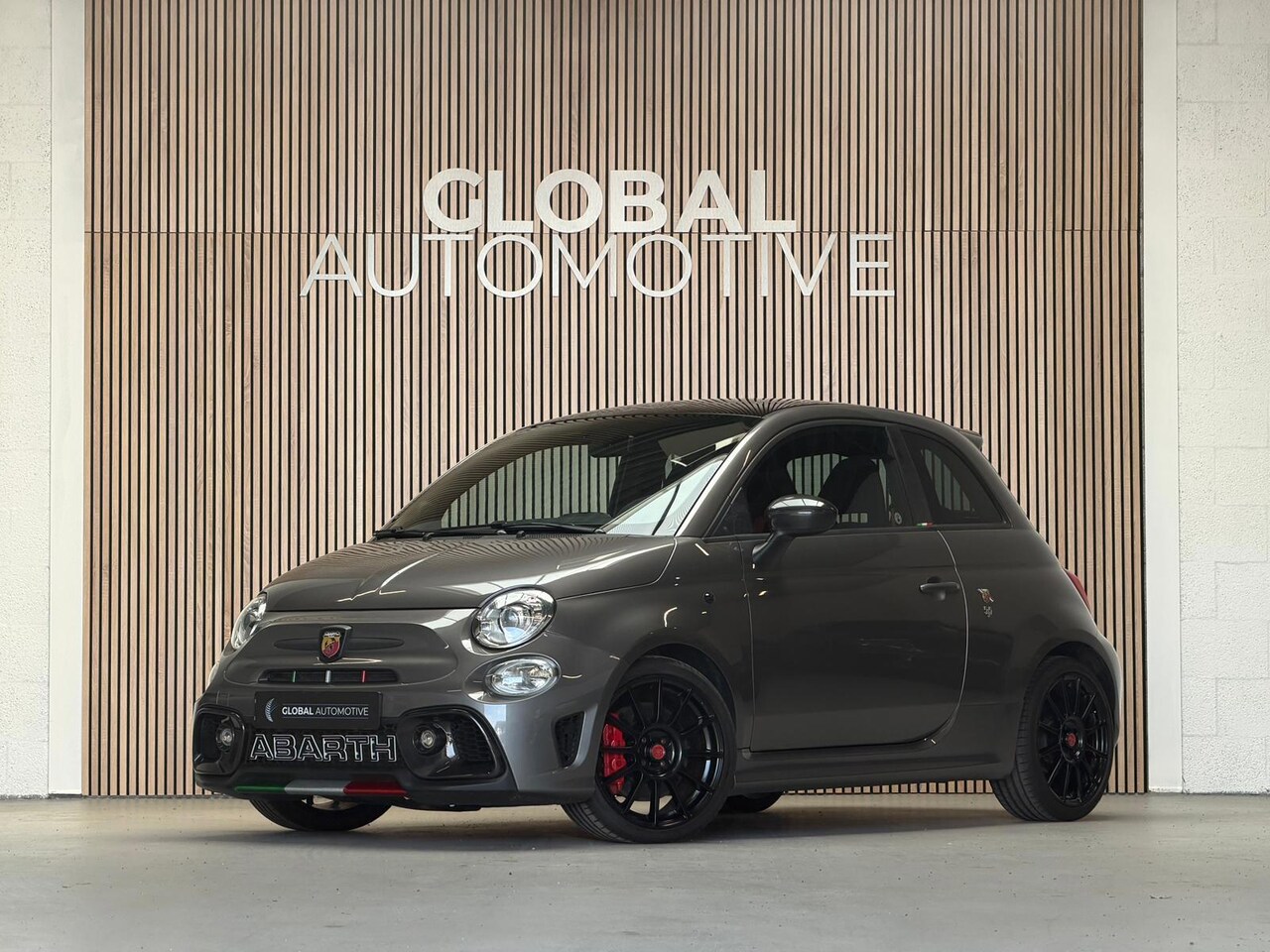 Fiat 500 Abarth - 1.4 T-Jet Competizione - SABELT - CARBON - MONZA - AutoWereld.nl