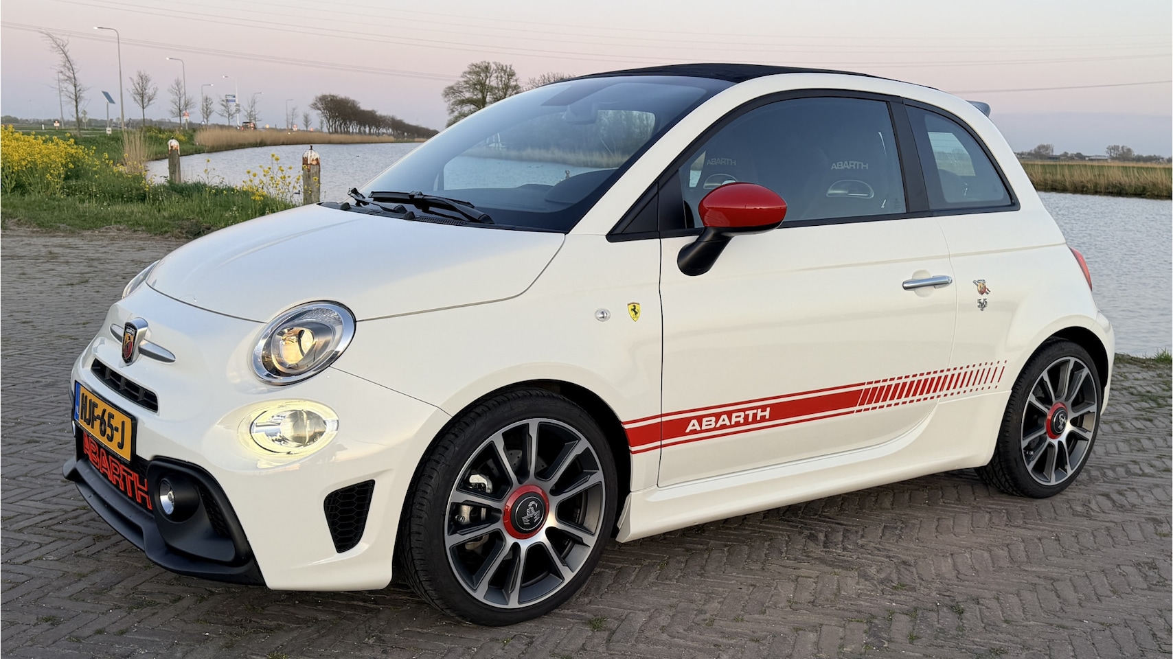 Abarth 595 - 595c MTA Turismo Pista 1.4 T-Jet Abarth MTA Turismo 165 pk Classico Pista F1 Unieke Abarth - AutoWereld.nl