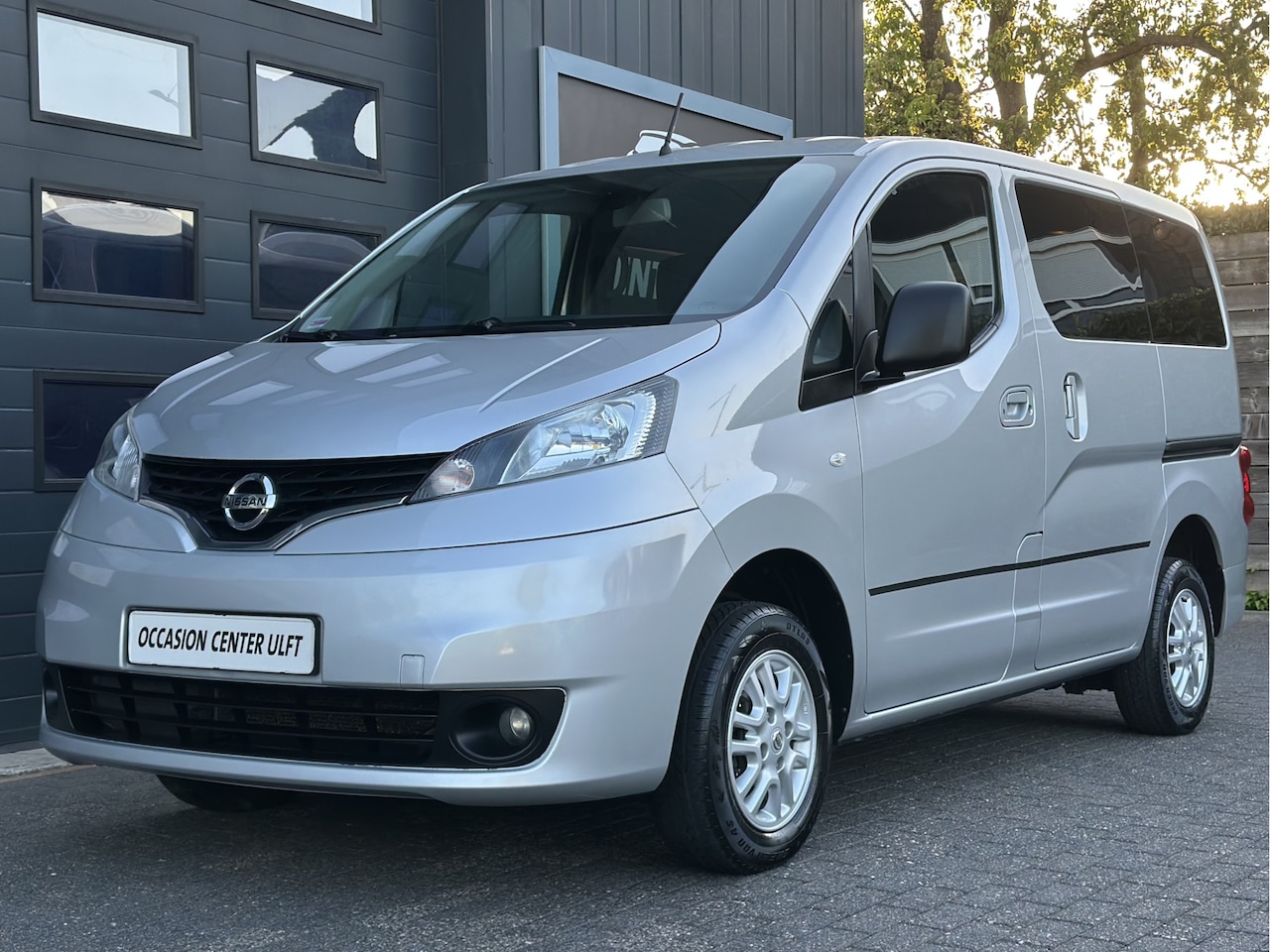 Nissan Evalia - NV200 7 PERSOONS / CLIMATE CRUISE CONTR .. - AutoWereld.nl