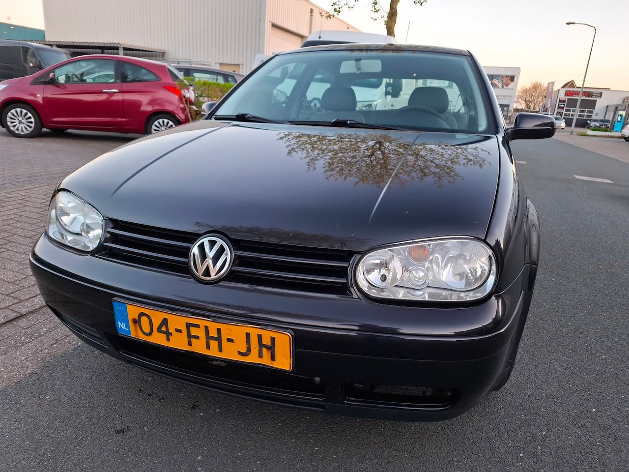 Volkswagen Golf - 1.6 Trendline CLIMA/CRUISE! - AutoWereld.nl