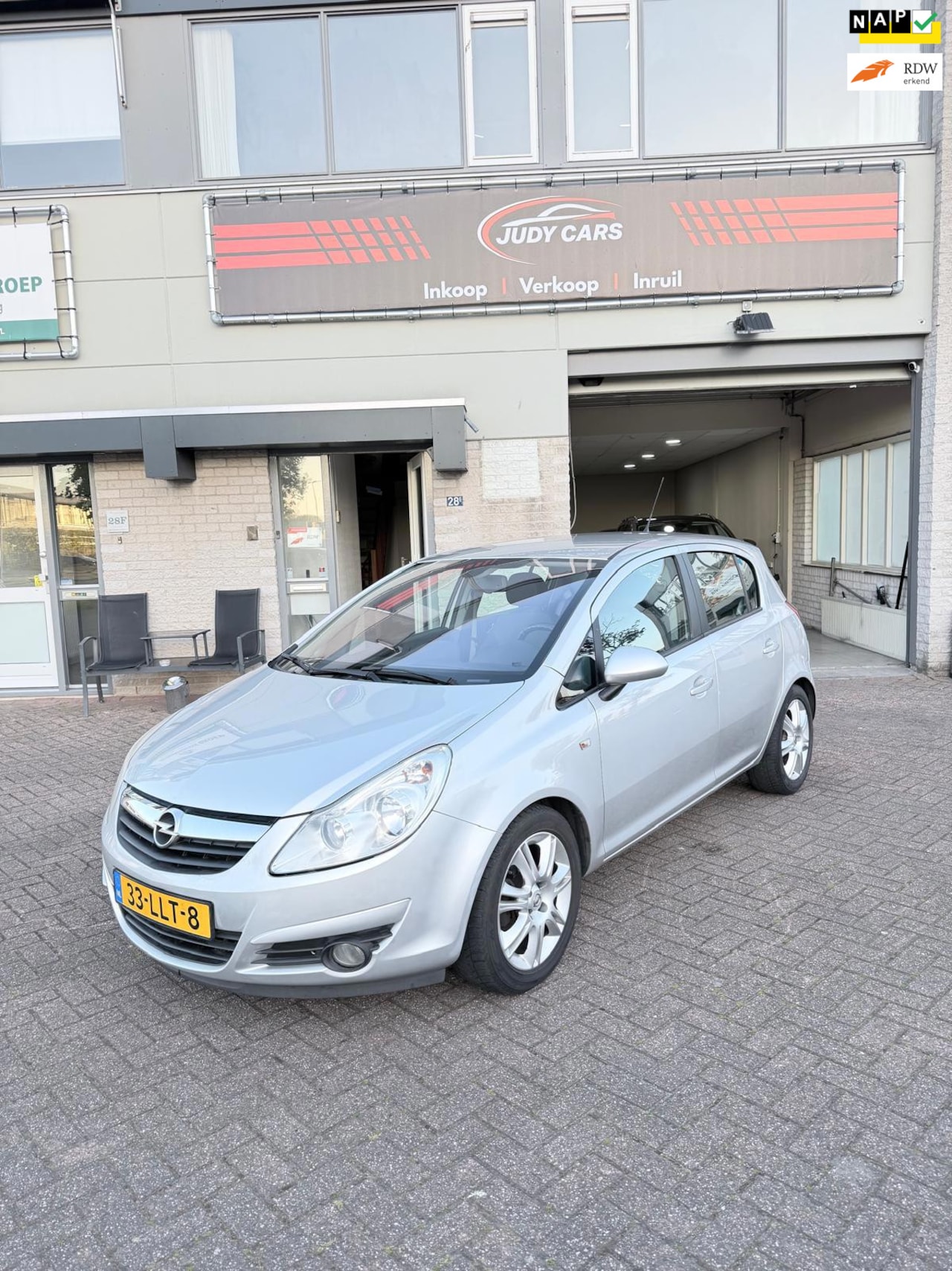 Opel Corsa - 1.4-16V Cosmo 1.4-16V Cosmo - AutoWereld.nl