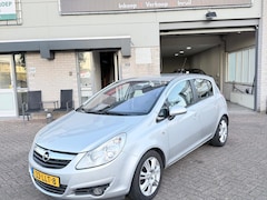 Opel Corsa - 1.4-16V Cosmo