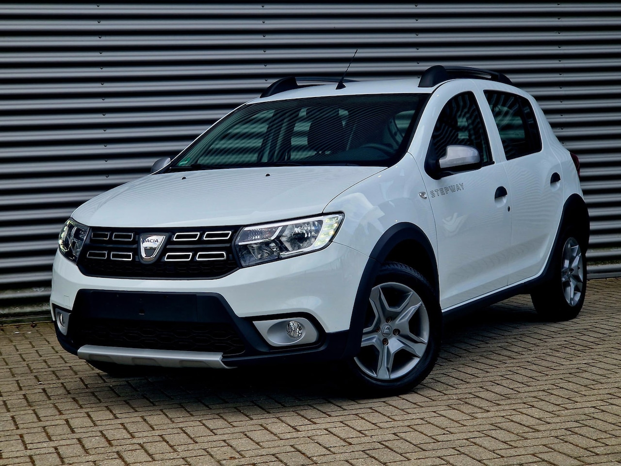 Dacia Sandero Stepway - 0.9 TCe Tech Road Nieuwe ketting - AutoWereld.nl