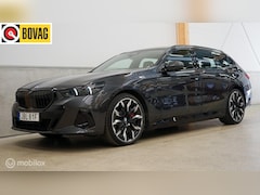BMW 5-serie Touring - 550e xDrive M-sport Pro, B&W, trekhaak