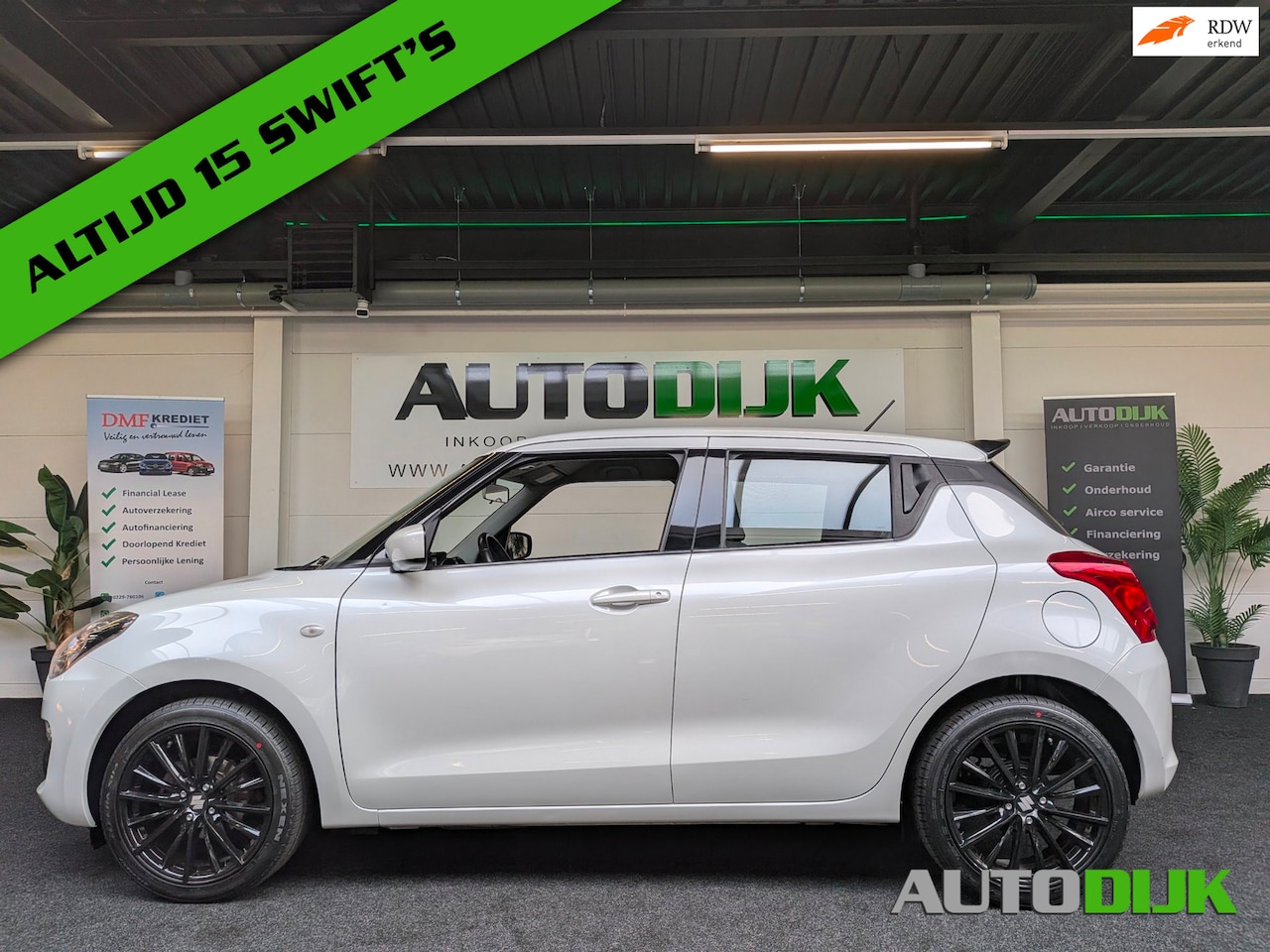 Suzuki Swift - 1.2 Black&White Edition | Carplay - AutoWereld.nl
