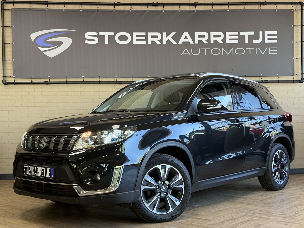 Suzuki Vitara - 1.4 Boosterjet AllGrip Comfort | Trekhaak | Pano | 17" | Carplay | Camera | ACC | Dodehoek - AutoWereld.nl