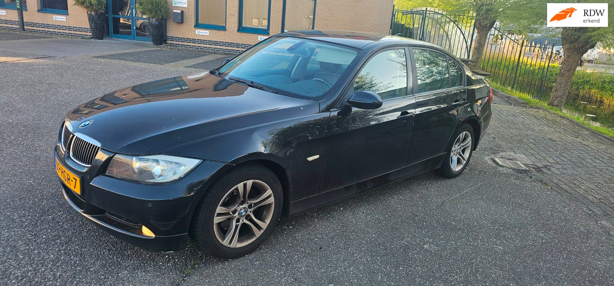 BMW 3-serie - 318i Executive automaat navi dak - AutoWereld.nl