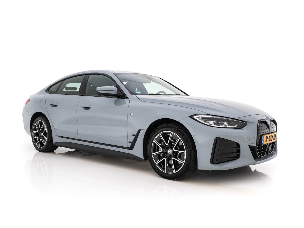 BMW i4 - eDrive40 84 kWh M-Sport *M50 JAHRE* [ 3-Fase-11 kW ] {SOH-96%} (INCL-BTW) *LEATHER-ALCANTA - AutoWereld.nl