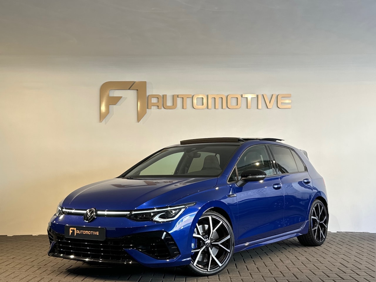 Volkswagen Golf - 2.0 TSI R 4Motion Performance Pano|Drift|H/K - AutoWereld.nl