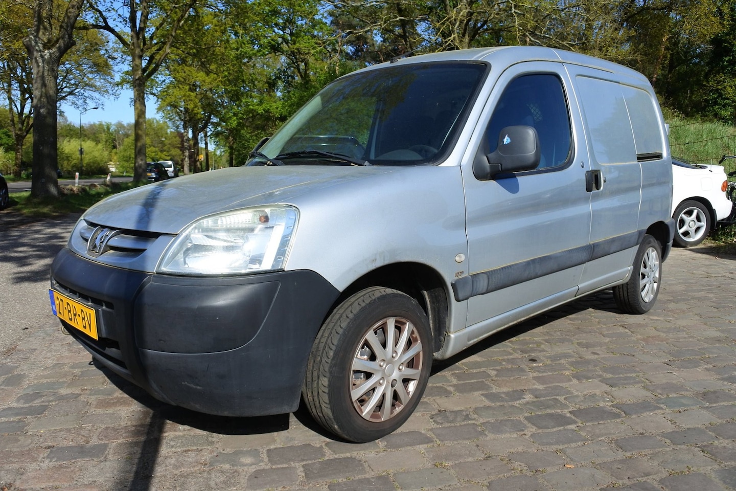 Peugeot Partner - 190C 2.0 HDI Avantage goed rijdend dubbele schuifdeur 241 dkm apk 18-7-2026 - AutoWereld.nl