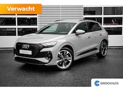 Audi Q4 e-tron - S edition Competition | Achterklep, automatisch bedienbaar | Achteruitrijcamera | Adaptive