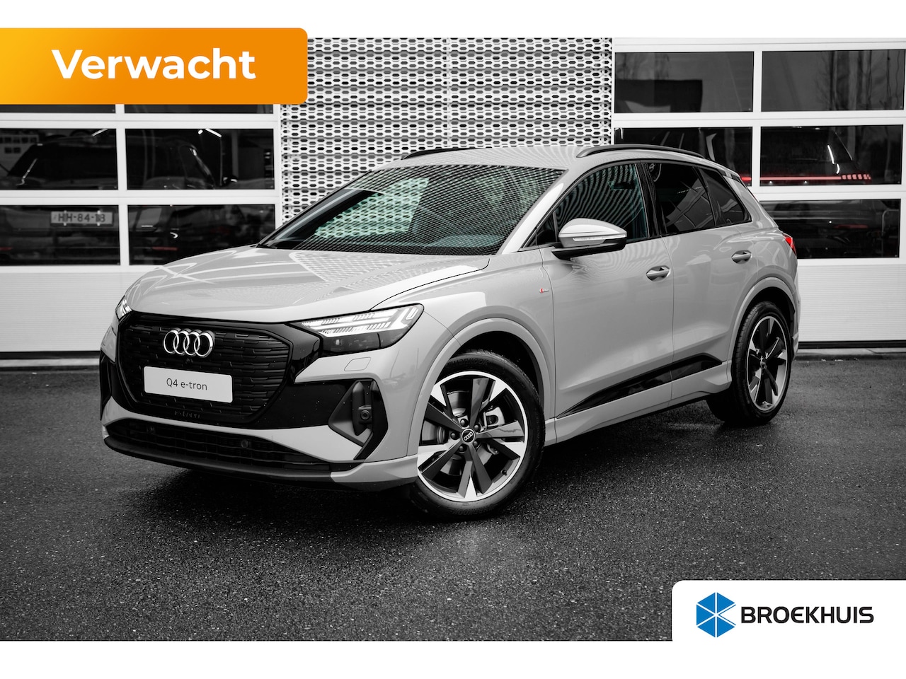 Audi Q4 e-tron - S edition Competition | Achterklep, automatisch bedienbaar | Achteruitrijcamera | Adaptive - AutoWereld.nl