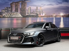 Audi RS3 - Sportback 2.5 TFSI quattro |RS-Schaalstoelen|Sonos|MatteGrijs|HUD|Alcantara|Vol
