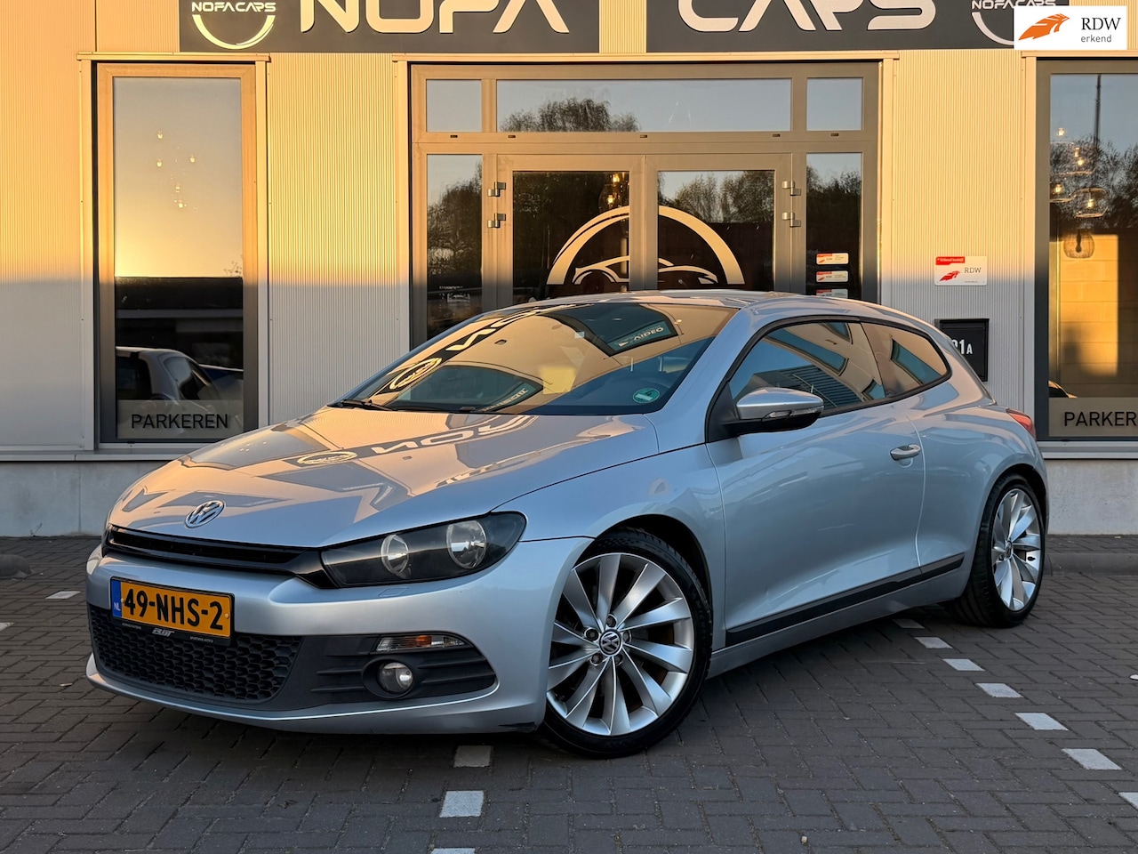 Volkswagen Scirocco - 2.0 TSI|Pdc|Stoelverwarming - AutoWereld.nl