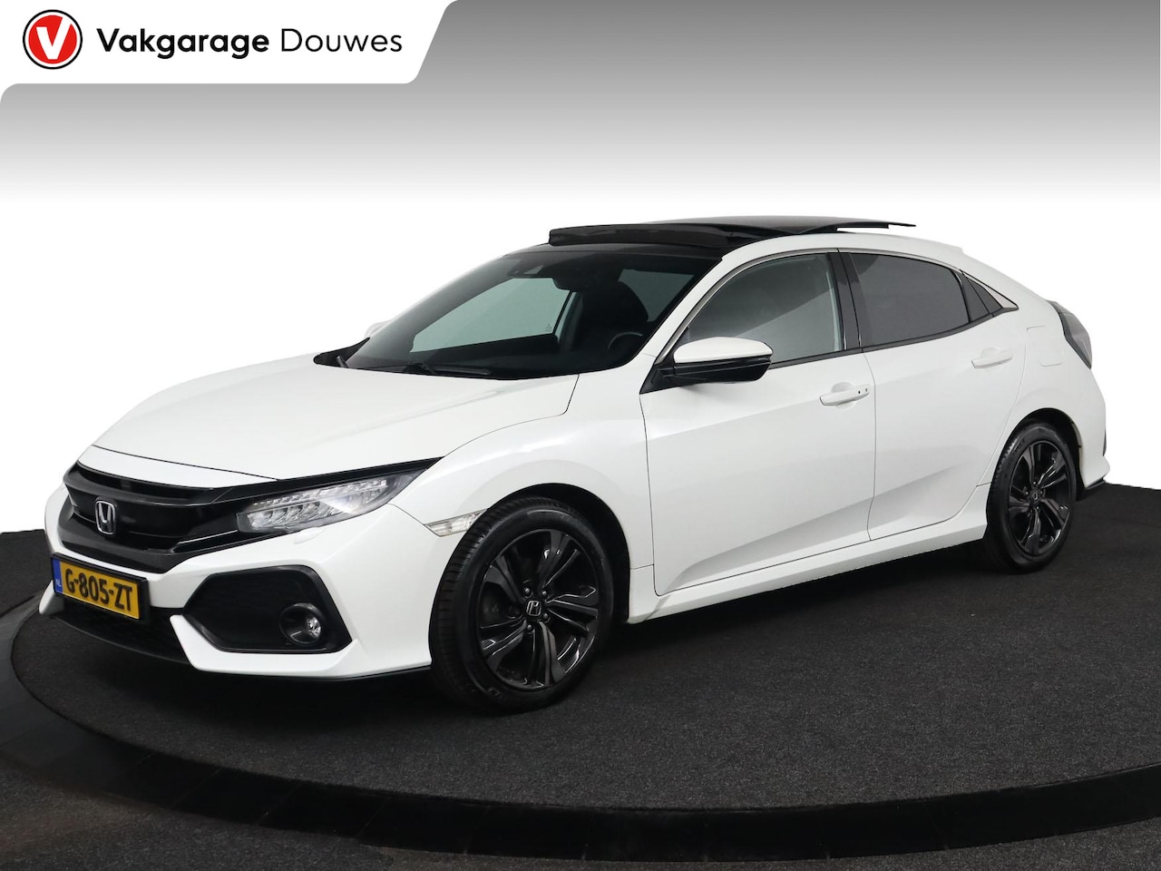 Honda Civic - 1.0 i-VTEC Executive | NAP | Pano | Cruise | Navigatie | ACC | Keyless | Stoelverwarming | - AutoWereld.nl