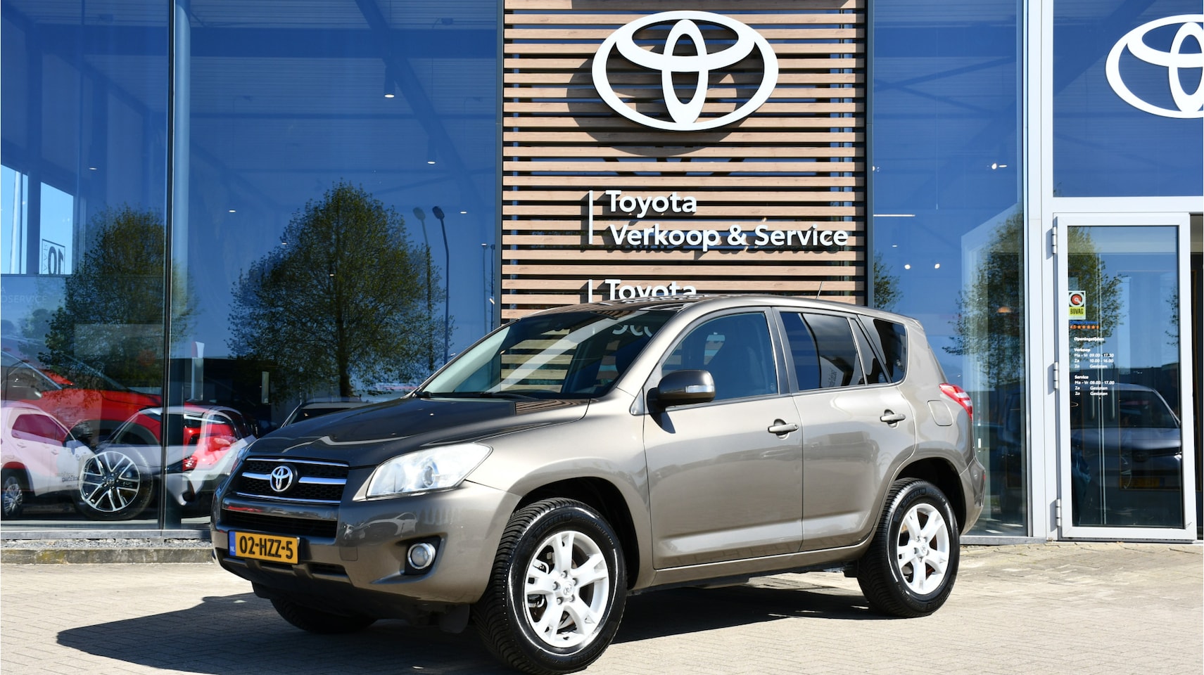 Toyota RAV4 - 2.0 VVT-i Dynamic Automaat 158pk | Stuur multifunctioneel | Buitenspiegels elektrisch inkl - AutoWereld.nl