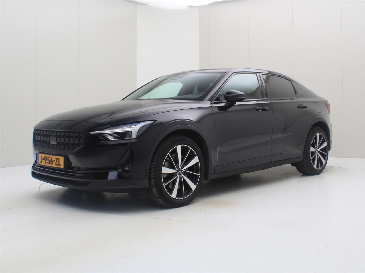 Polestar 2 - Long Range Dual Motor 408PK 78kWh 92, 1% SoH [ PILOT PLUS+19 INCH+CARPLAY+CAMERA ] - AutoWereld.nl