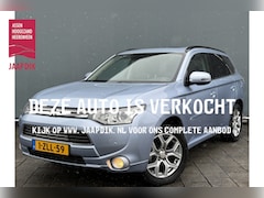 Mitsubishi Outlander - BWJ 2015 | 2.0 PHEV 203PK instyle+ | TREKHAAK | SCHUIFDAK | LEER | CAMERA A | PDC 2X | CLI