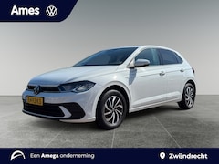Volkswagen Polo - 1.0 95pk TSI Life Velgen 'Essex', 15 inch lichtmetaal | Parkeersensoren vóór en achter | A
