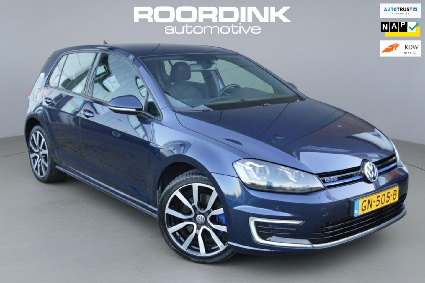 Volkswagen Golf - GTE|Clima|Camera|Navi|2e eigenaar! - AutoWereld.nl