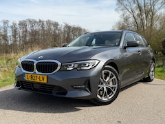 BMW 3-serie Touring - 330i High Executive / Automaat / Stoelverwarming / Navigatie / Half Leder / Goed onderhoud