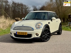 MINI One - 1.6 MINIMALIST Business Line Airco Navigatie Cruise Control 17" NAP