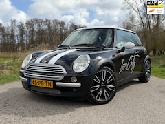 MINI Cooper - 1.6 Pepper Airco 17" Velgen BT/USB/AUX Nieuwe APK