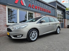 Ford Focus Wagon - 1.0 Titanium Trekhaak Nieuwe Distributieriem Airco/Clima Cruise Control Nette Auto