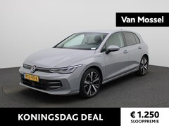 Volkswagen Golf - 1.5 eHybrid Life Edition Navigatie | Camera | parkeersensoren | Cruise control | Airco | 1