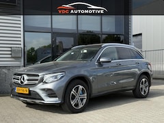 Mercedes-Benz GLC-klasse - 350e 4M AMG Pano | Trekhaak | Camera | Stoelverwarming | Leder | Dealer Onderhouden