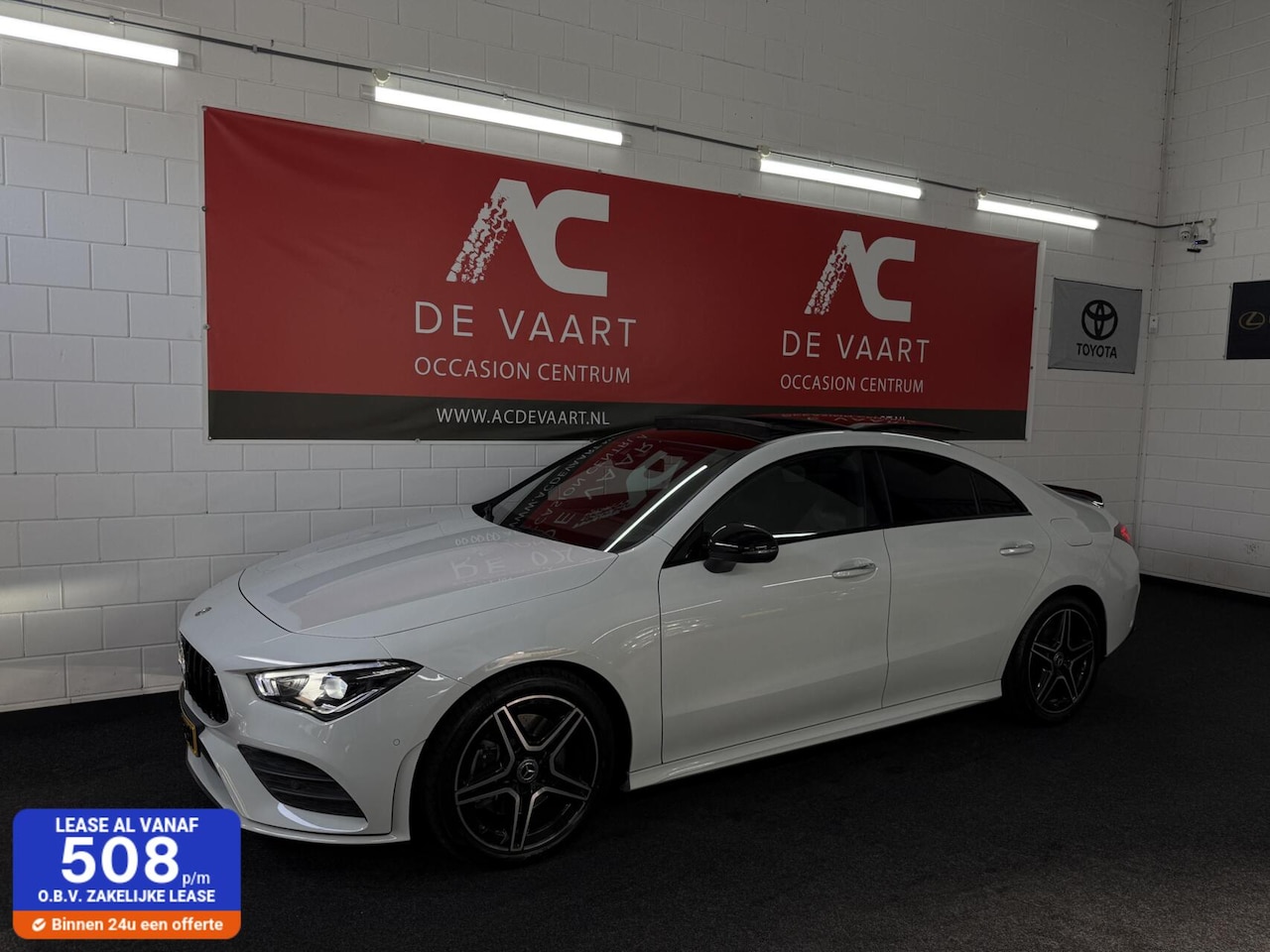 Mercedes-Benz CLA-Klasse - 200 - AMG/SFEERVERLICHT/CARPLAY/CAM/NAP - AutoWereld.nl