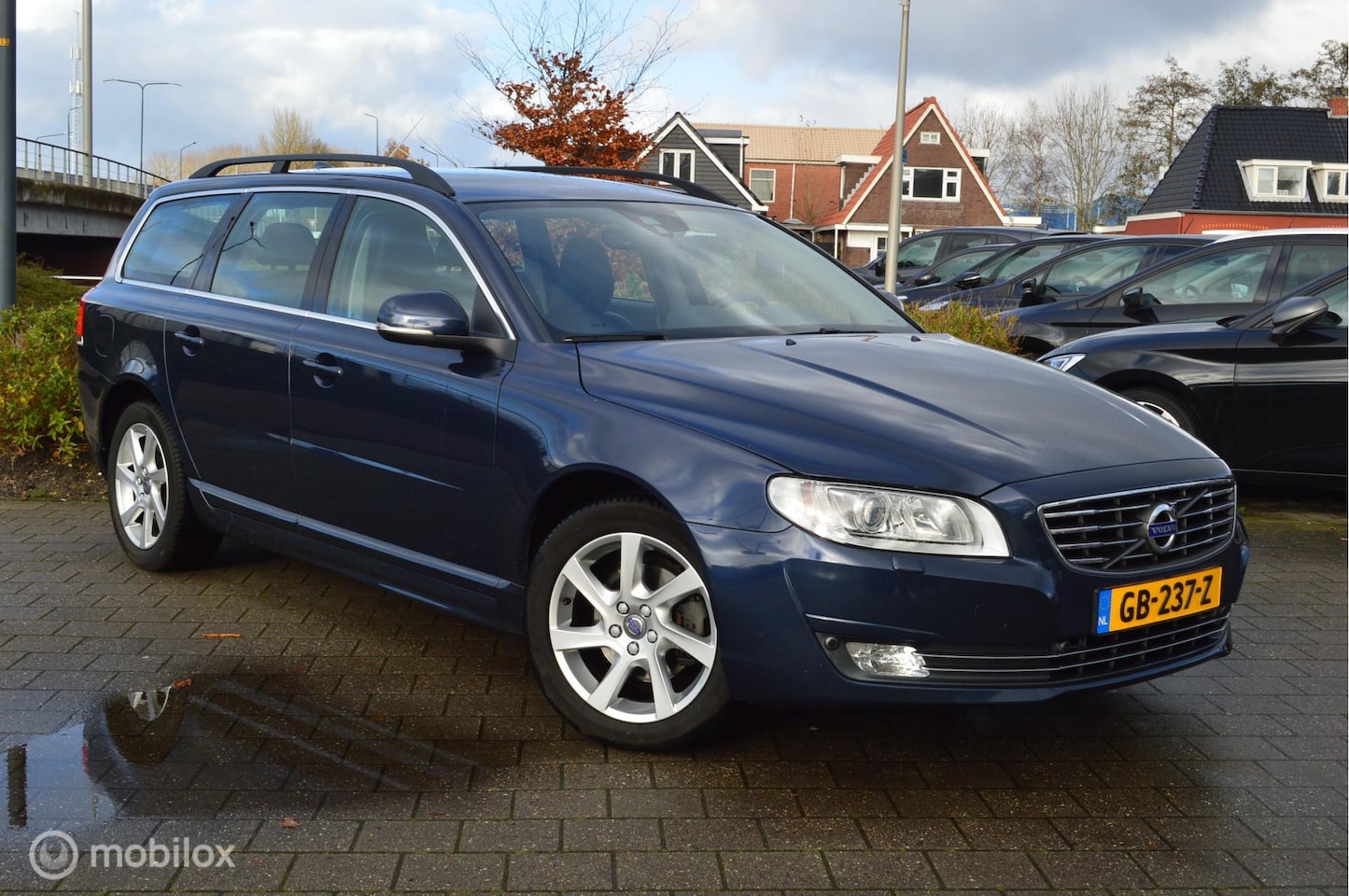 Volvo V70 - 1.6 T4 Nordic+ | KOPPAKKING LEK ! | - AutoWereld.nl