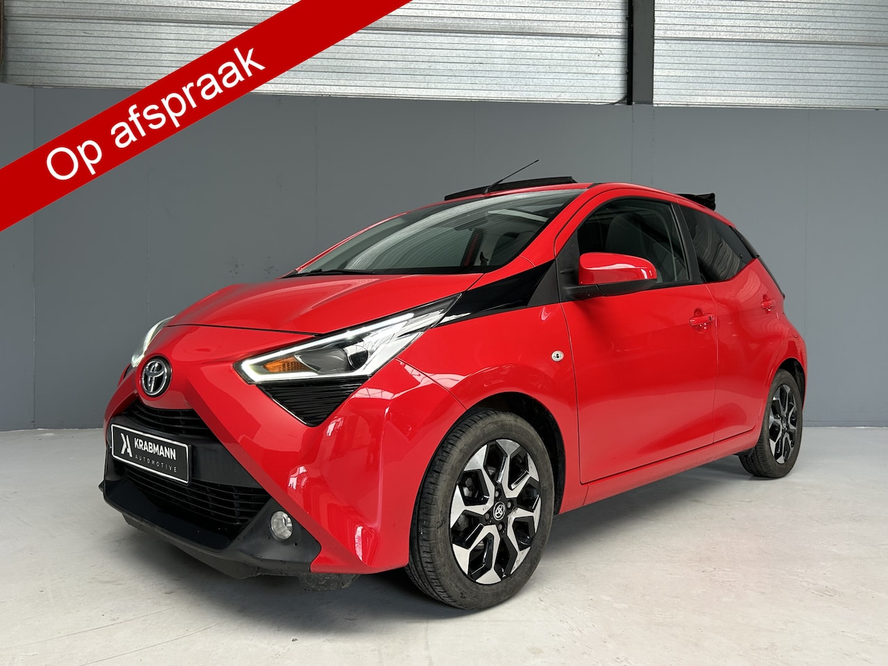Toyota Aygo - 1.0 VVT-i x-play Automaat|Cabrio|Carplay|Airco - AutoWereld.nl