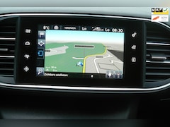 Peugeot 308 SW - 1.6 BlueHDI Blue Lease Pack onderhouds boekjes APK 22-4-2027