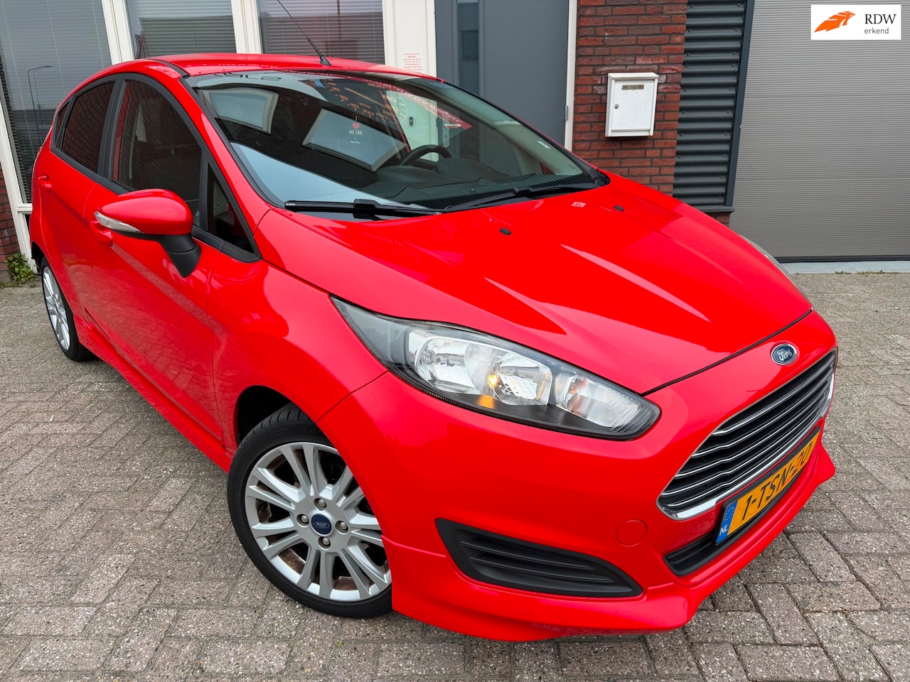 Ford Fiesta - 1.0 EcoBoost Hot Hatch / Navi / Cruise / Airco / NAP - AutoWereld.nl