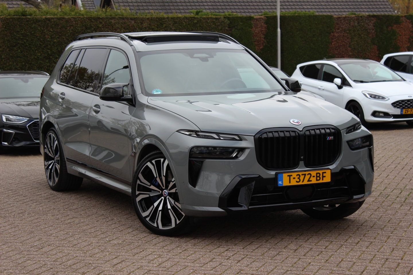 BMW X7 - M60i xDrive 6p. / BTW / Full PPF / NL Auto! / Full option! / Trekhaak / Panoramadak / 360C - AutoWereld.nl