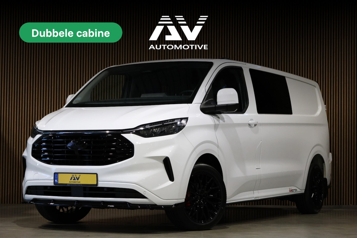 Ford Transit Custom - 2.0 TDCI L2H1 DC | DUBBEL CABINE | CARPLAY | NAVIGATIE | CAMERA | PDC V+A | TREKHAAK | LED - AutoWereld.nl