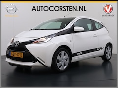 Toyota Aygo - 1.0 VVT-i x-play Stoelverwarming AppleCarplay/AndroidAuto Airco Dab Isofix Bluetooth Elek.