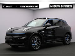 Lynk & Co 01 - 1.5 / Carplay / Camera / Adaptive Cruise / Panoramadak / Dodehoekdetectie / Stoelverwarmin