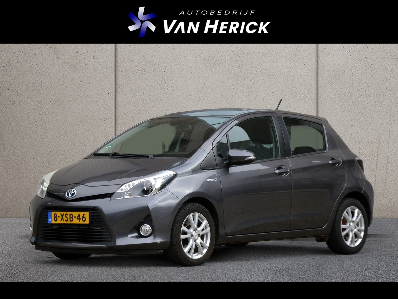 Toyota Yaris - 1.5 Full Hybrid Aspiration | Automaat | Climate Control | Achteruitrijcamera - AutoWereld.nl