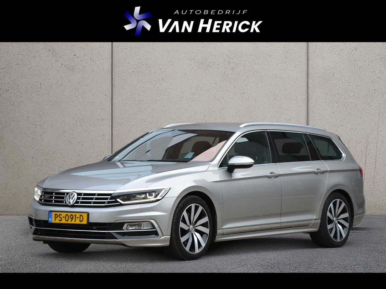 Volkswagen Passat Variant - 1.4 TSI Highline Business R | R-Line | Leder | Trekhaak | Head-up - AutoWereld.nl