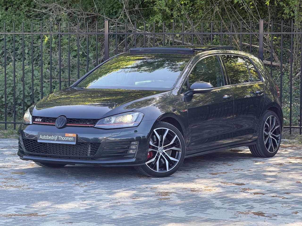 Volkswagen Golf - 2.0 TSI GTI Performance | org NL| Pano | Leer | Dynaudio - AutoWereld.nl