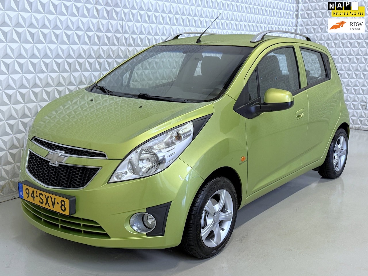 Chevrolet Spark - 1.0 16V LS Bi-Fuel AIRCO / 196.000km (2011) - AutoWereld.nl