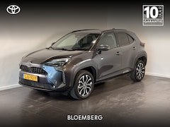 Toyota Yaris Cross - 1.5 Hybrid 130 First Edition | Stuur / Stoelverwarming | Parkeersensoren | All season band